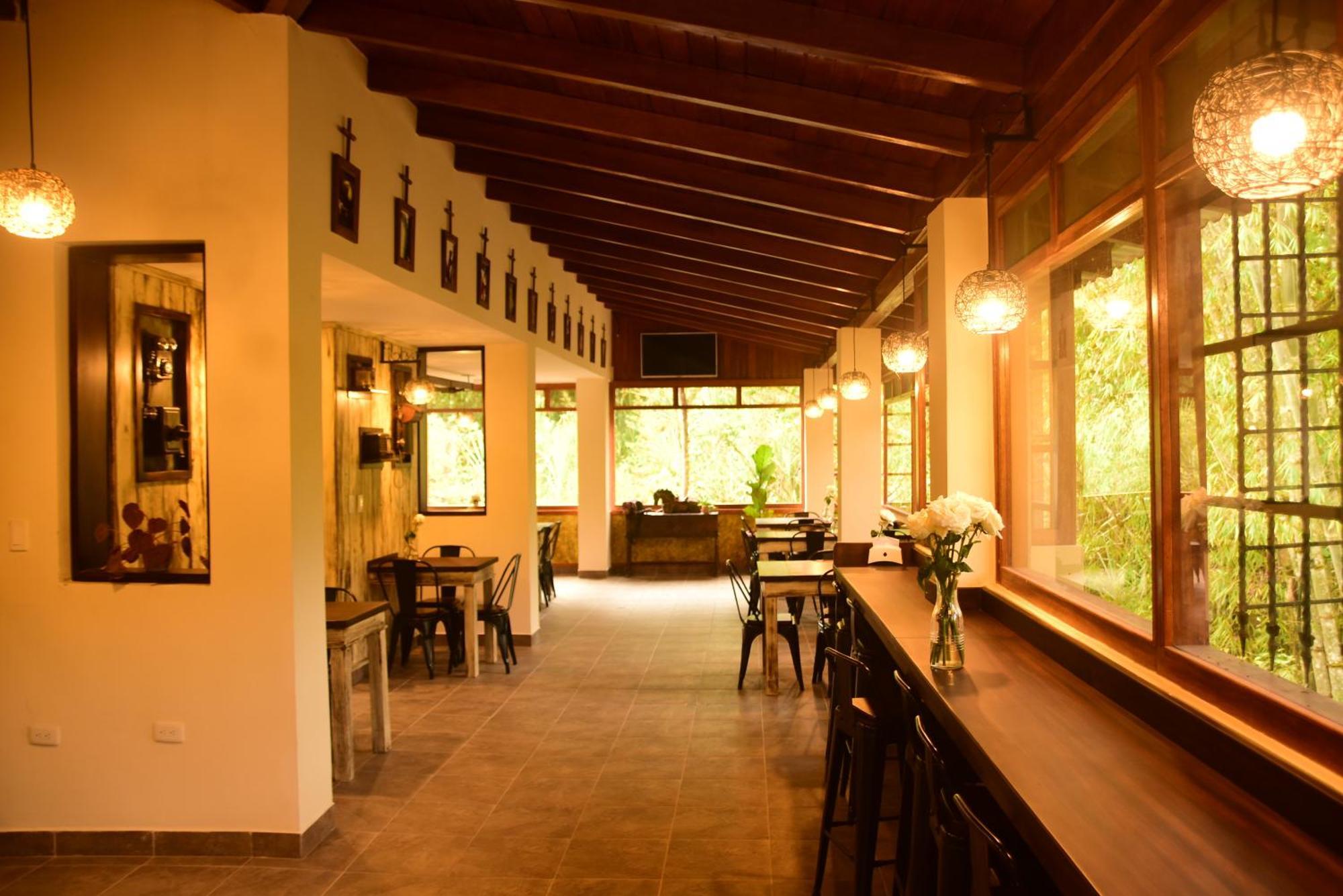 Mindo Monasterium Hotel ภายนอก รูปภาพ