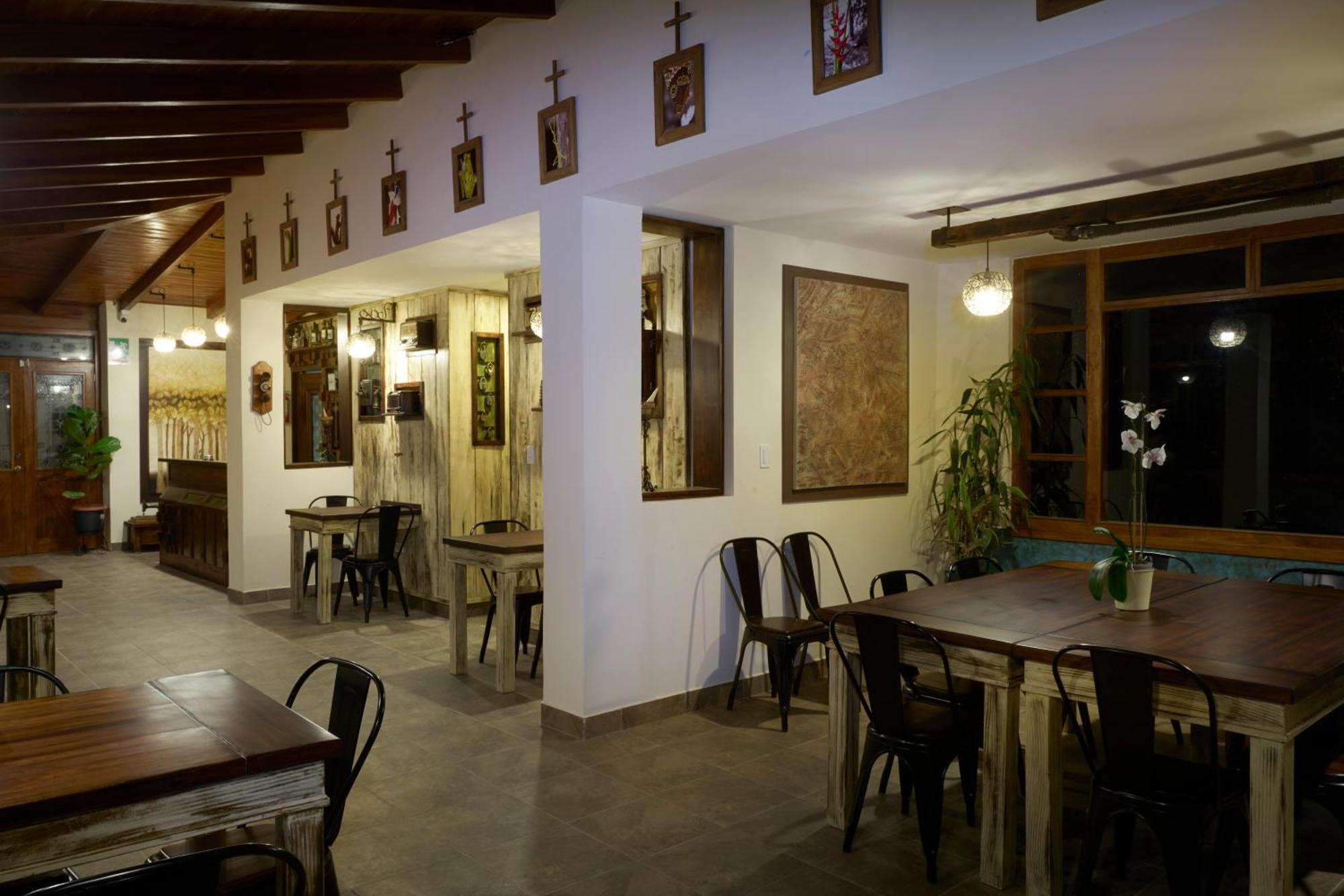 Mindo Monasterium Hotel ภายนอก รูปภาพ