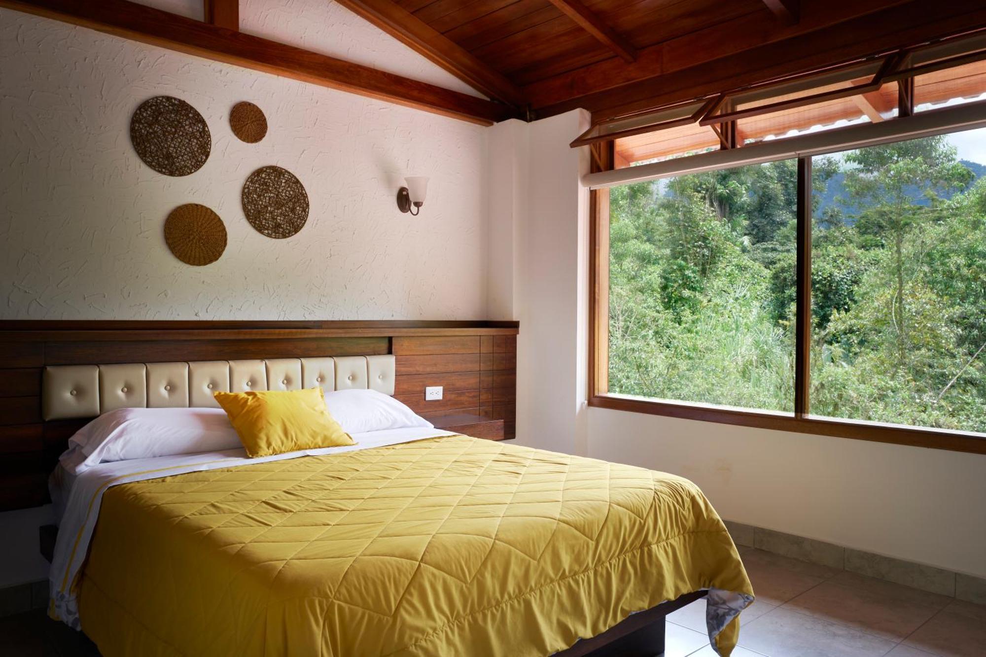 Mindo Monasterium Hotel ภายนอก รูปภาพ